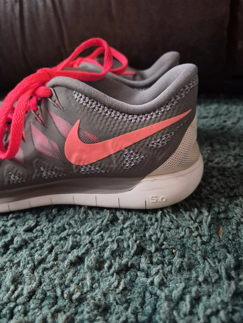 Nike Free 5.0 Running Shoes Women's Size 9.5 Gray Pink